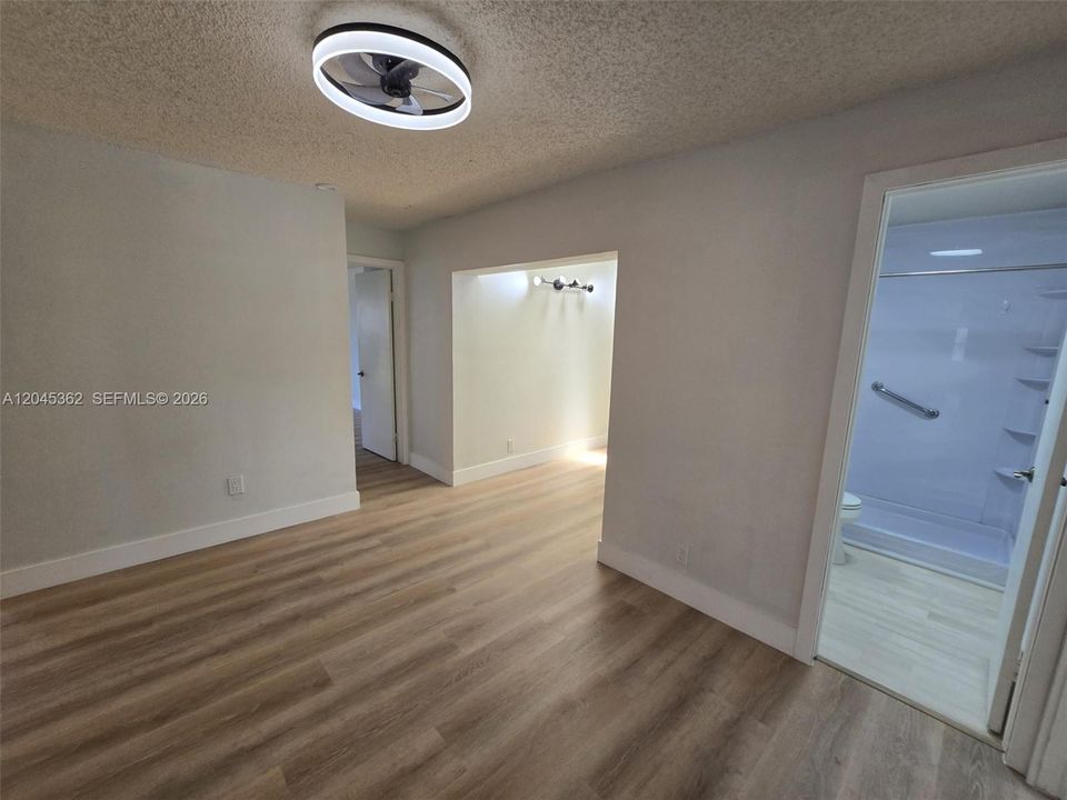 В аренду: $3,600 (3 спален, 2 ванн, 1736 Квадратных фут)