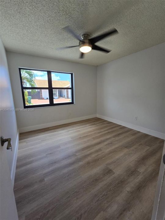 В аренду: $3,600 (3 спален, 2 ванн, 1736 Квадратных фут)