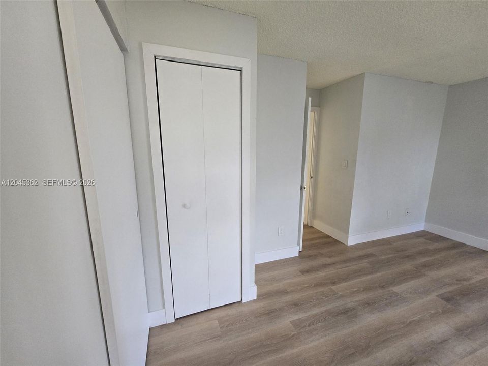 В аренду: $3,600 (3 спален, 2 ванн, 1736 Квадратных фут)