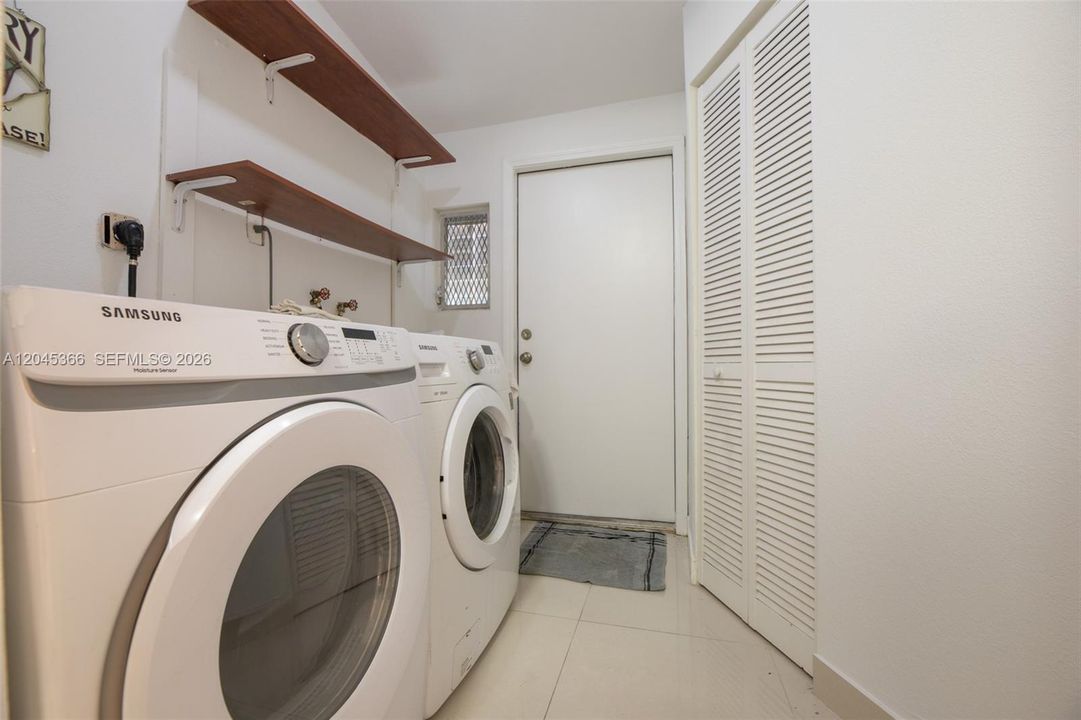 На продажу: $450,000 (3 спален, 2 ванн, 1110 Квадратных фут)