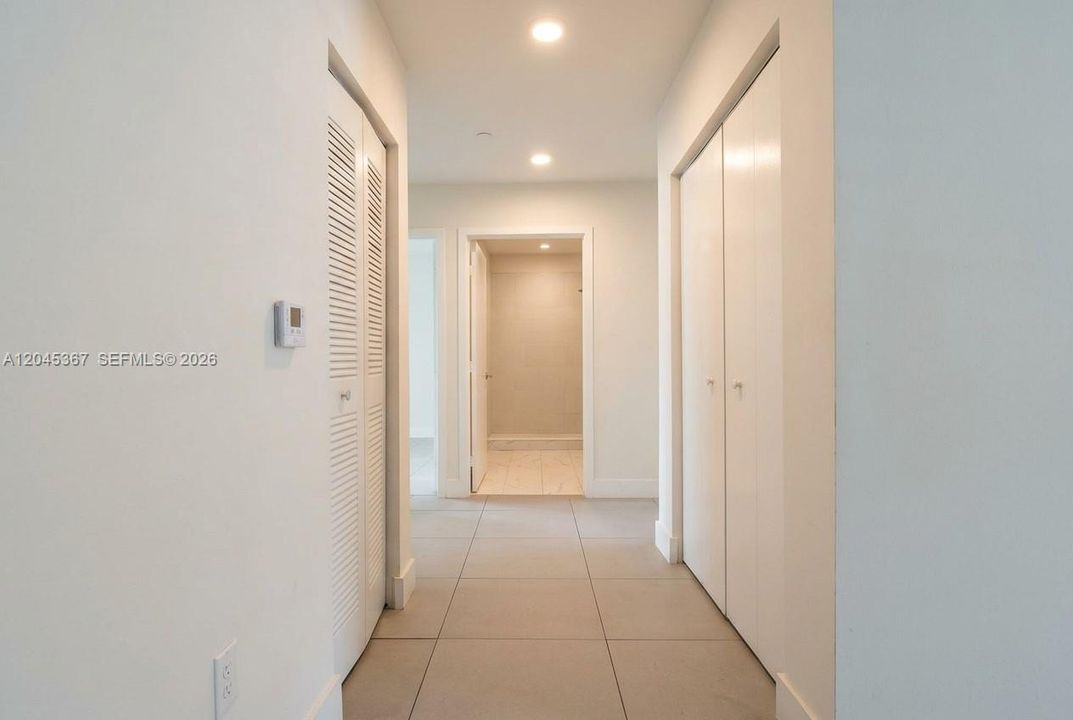 For Sale: $465,000 (3 beds, 2 baths, 1275 Square Feet)