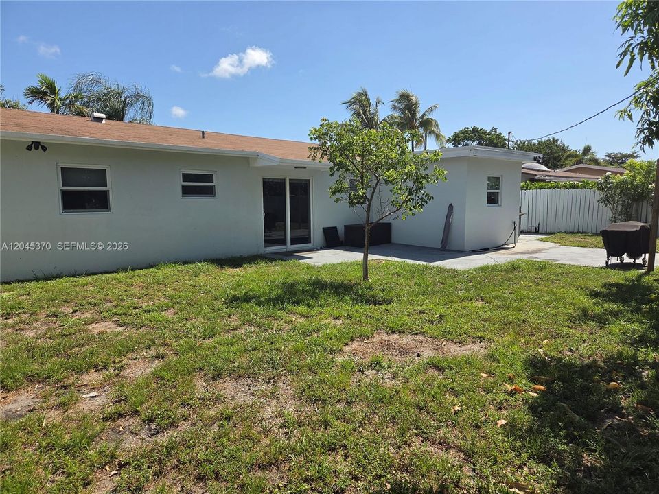 En Venta: $439,900 (3 camas, 2 baños, 1201 Pies cuadrados)