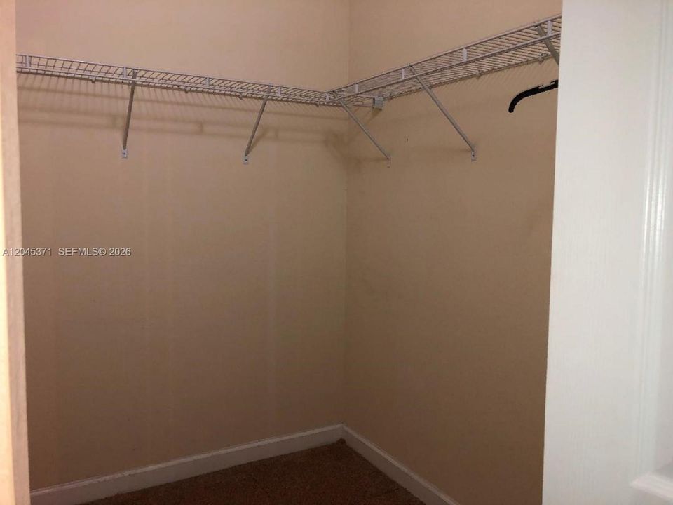 В аренду: $3,100 (3 спален, 3 ванн, 2640 Квадратных фут)