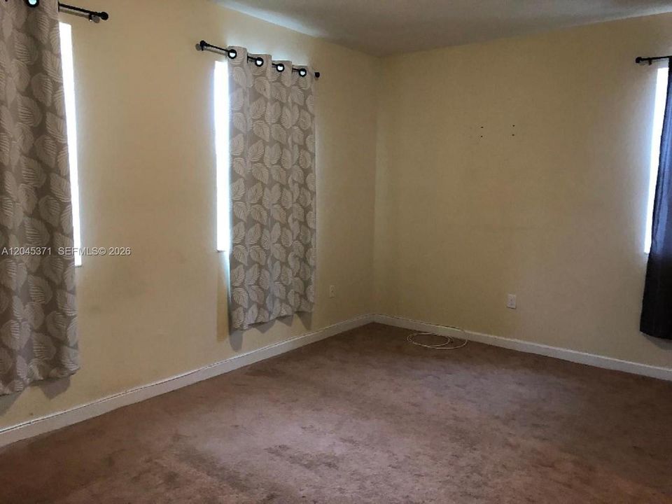В аренду: $3,100 (3 спален, 3 ванн, 2640 Квадратных фут)