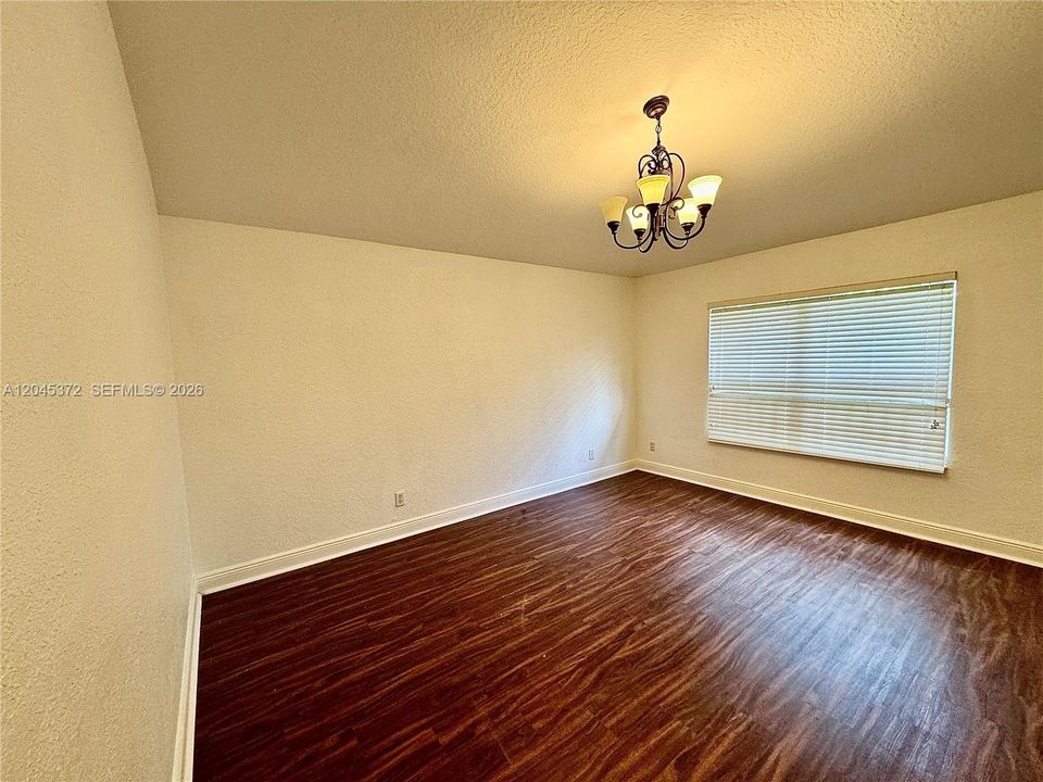 В аренду: $3,800 (4 спален, 2 ванн, 2046 Квадратных фут)