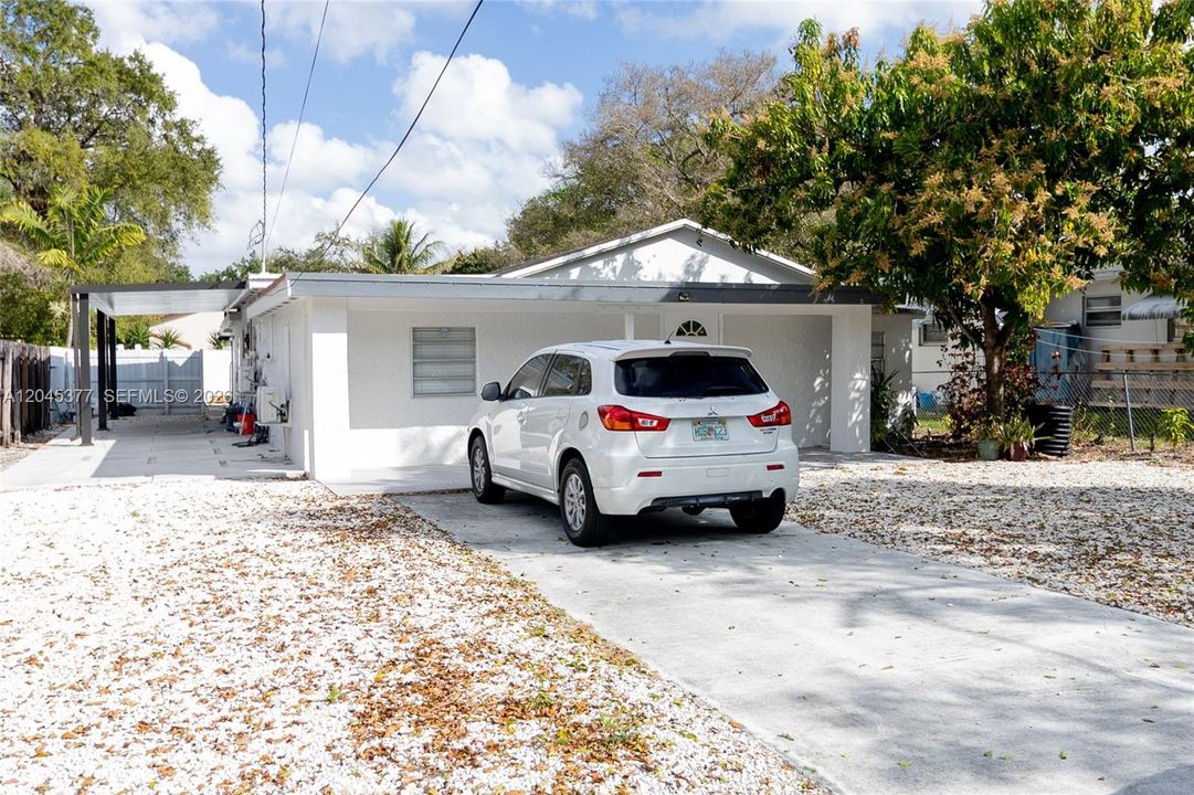 For Rent: $1,262 (1 beds, 1 baths, 1563 Square Feet)