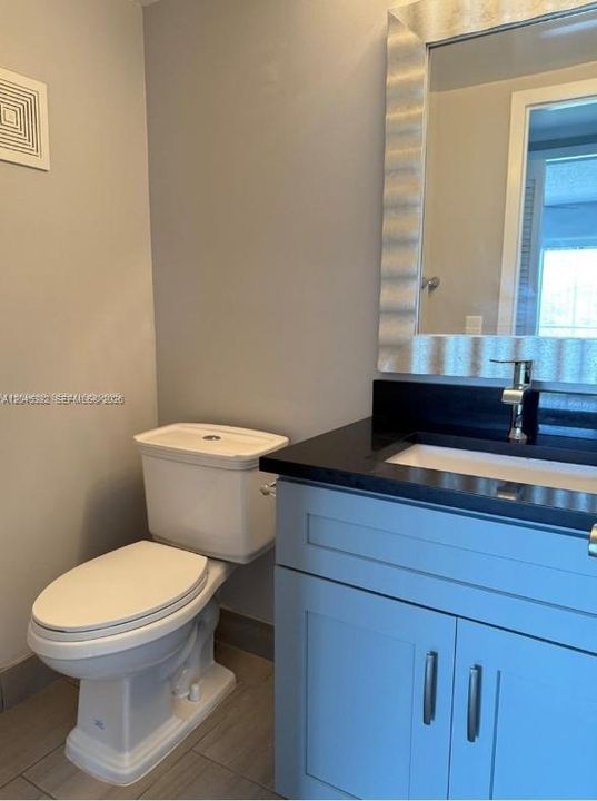 В аренду: $1,850 (2 спален, 1 ванн, 819 Квадратных фут)