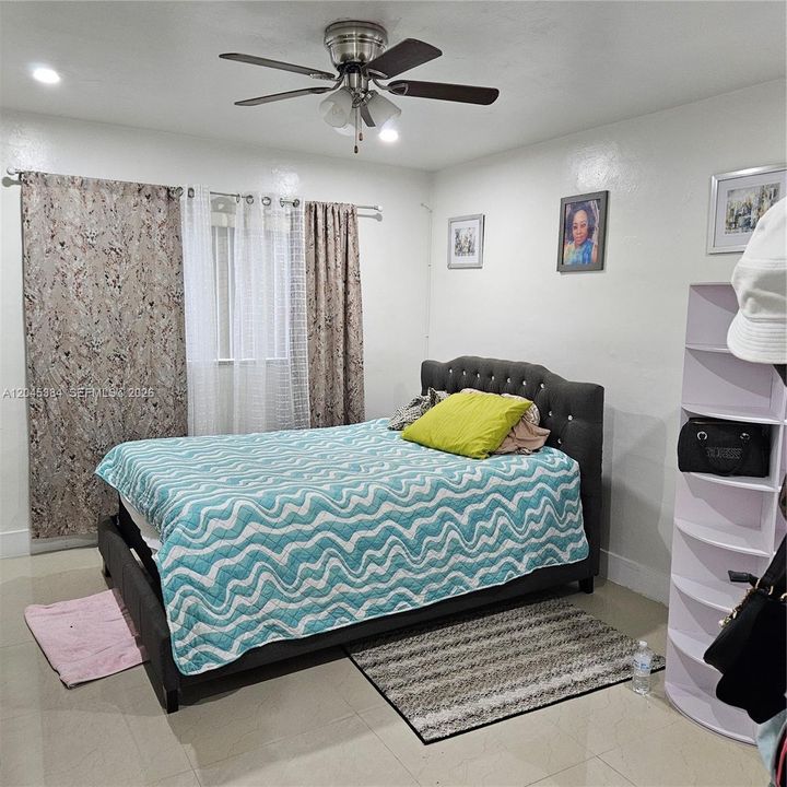 В аренду: $3,500 (3 спален, 2 ванн, 1512 Квадратных фут)