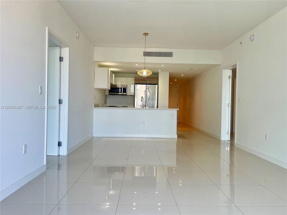 For Rent: $6,000 (3 beds, 3 baths, 1335 Square Feet)