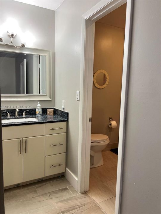 En Venta: $419,000 (2 camas, 2 baños, 1232 Pies cuadrados)