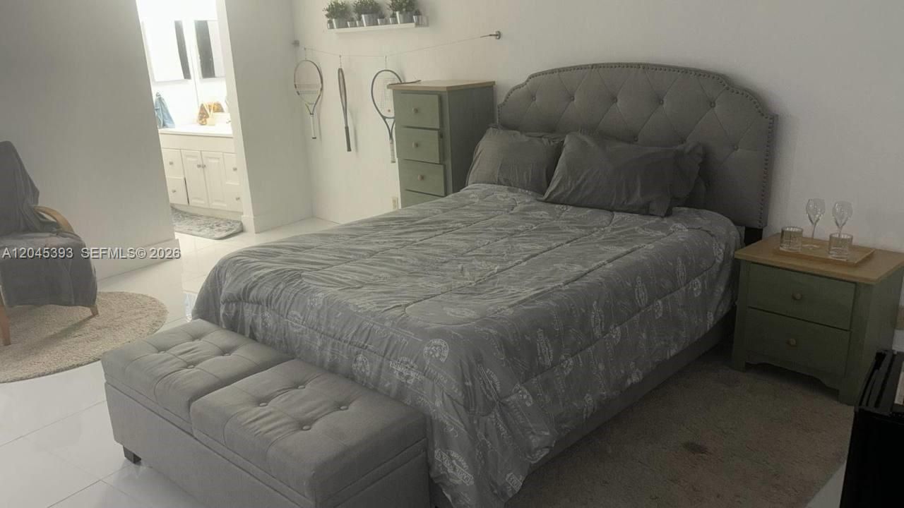 En Venta: $228,000 (2 camas, 2 baños, 1120 Pies cuadrados)