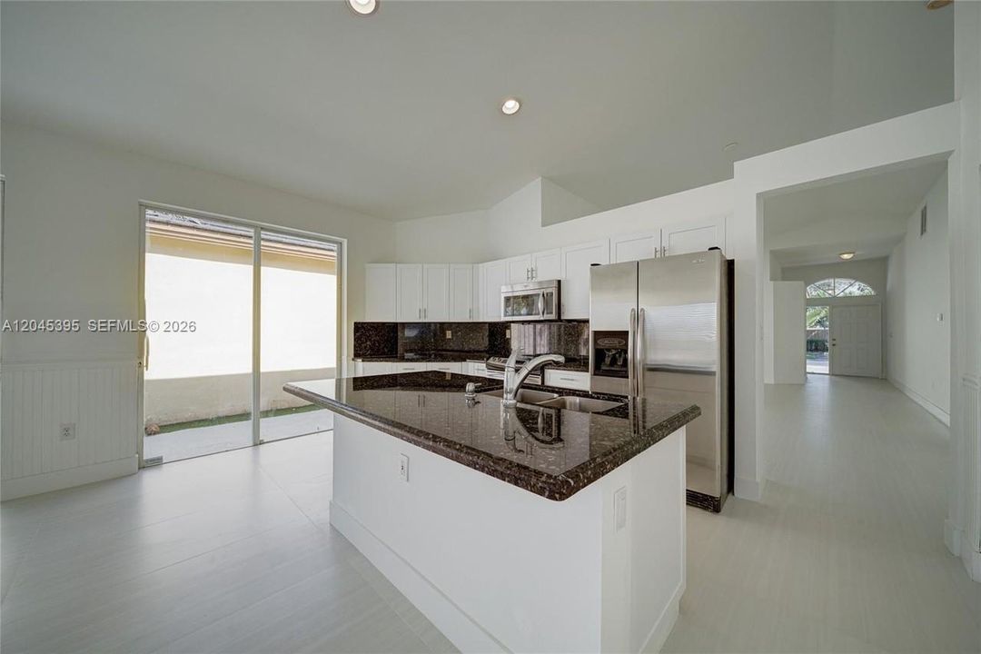 En Venta: $710,000 (3 camas, 2 baños, 1654 Pies cuadrados)