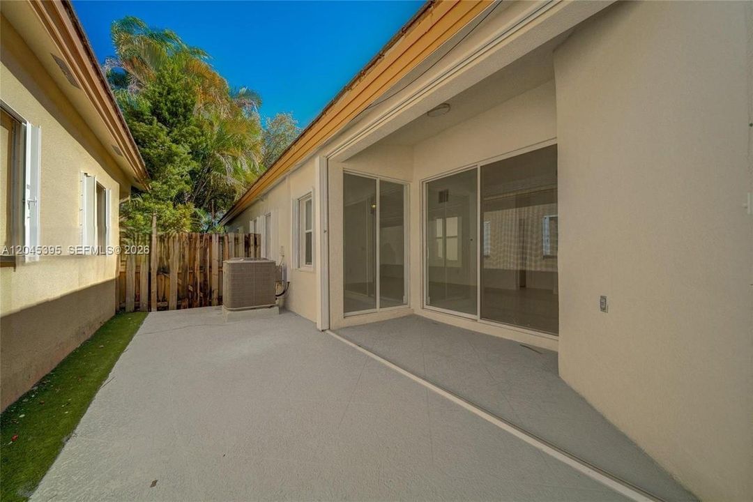 En Venta: $710,000 (3 camas, 2 baños, 1654 Pies cuadrados)