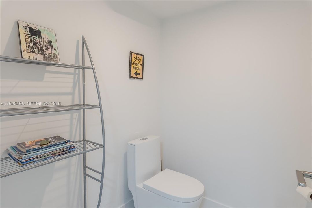 For Sale: $1,470,000 (2 beds, 2 baths, 1467 Square Feet)