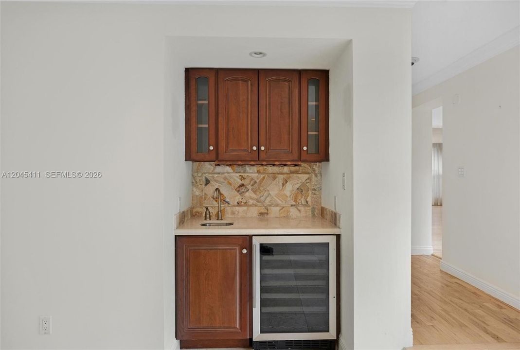 En Renta: $7,500 (4 camas, 3 baños, 2417 Pies cuadrados)
