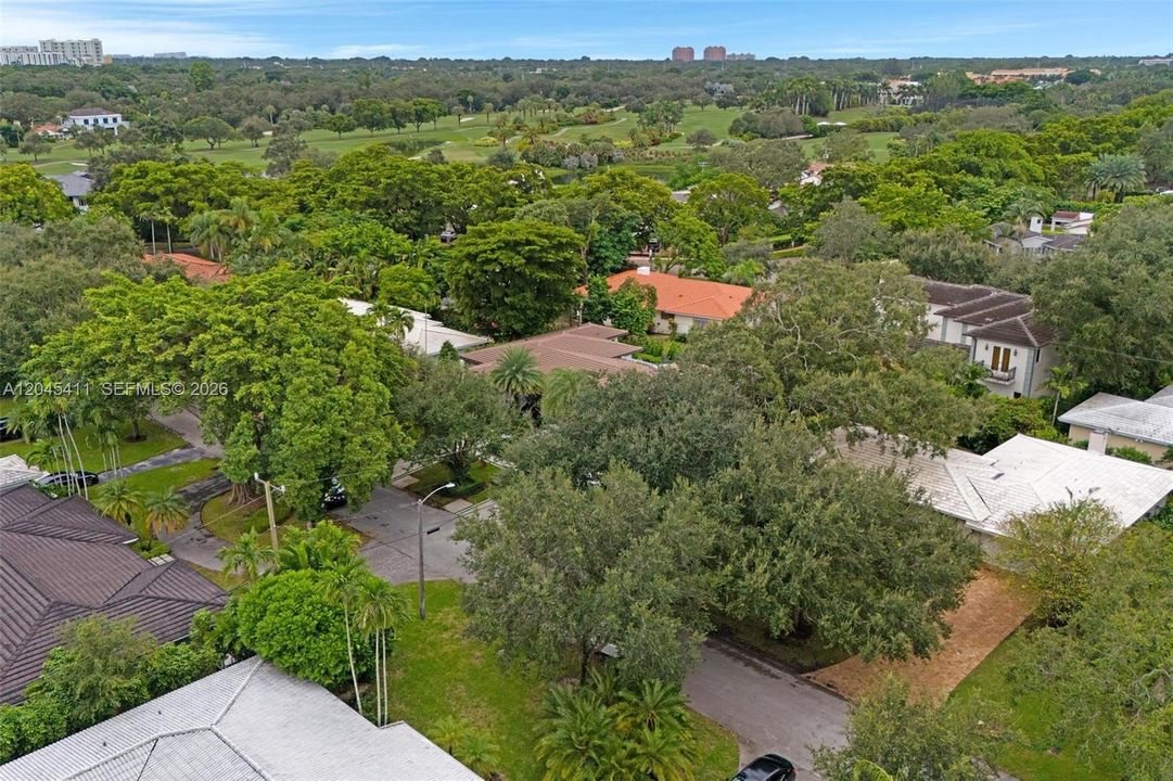 En Renta: $7,500 (4 camas, 3 baños, 2417 Pies cuadrados)