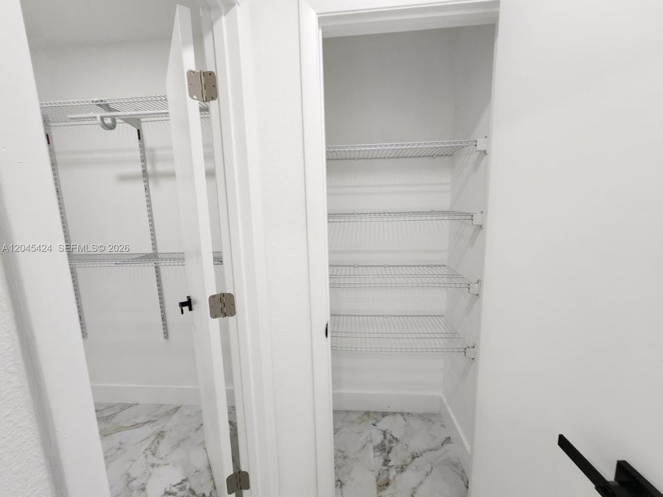 На продажу: $639,000 (4 спален, 2 ванн, 2869 Квадратных фут)