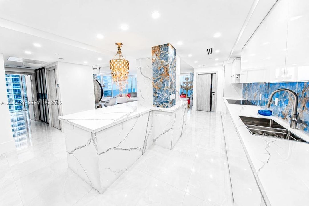 For Sale: $2,300,000 (2 beds, 2 baths, 2078 Square Feet)