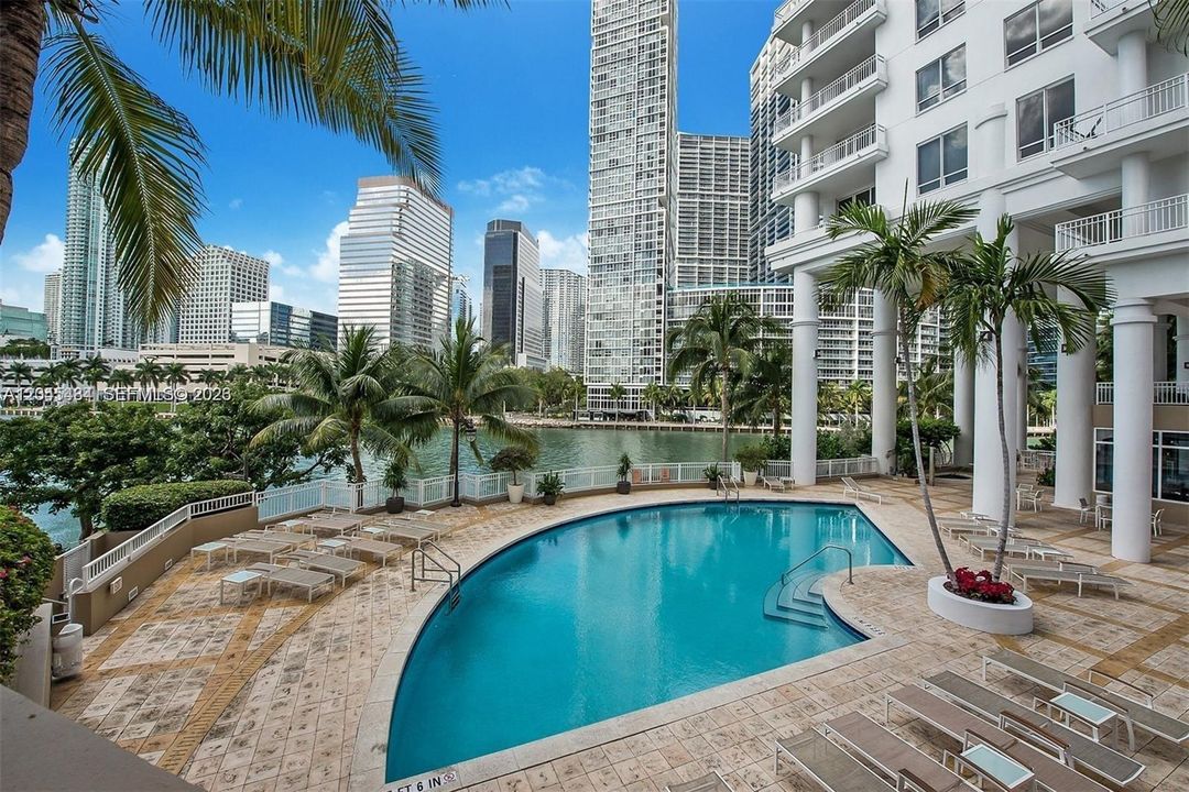 For Rent: $6,800 (3 beds, 3 baths, 1493 Square Feet)