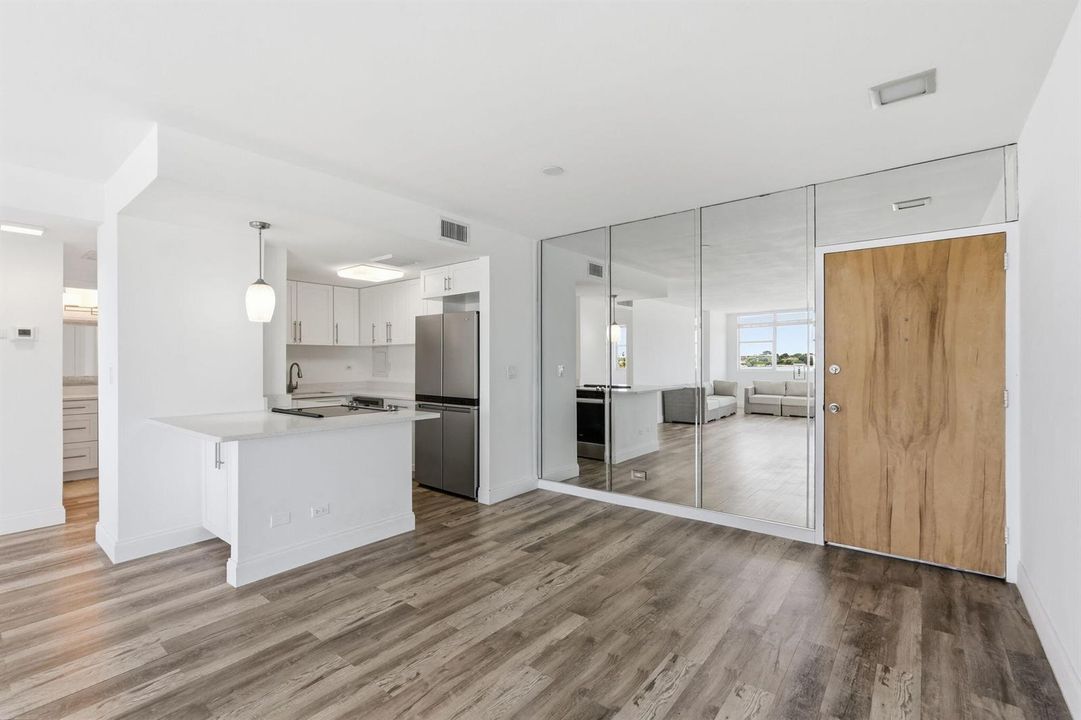 25-web-or-mls-2800_N_Flagler_Dr_Unit_410