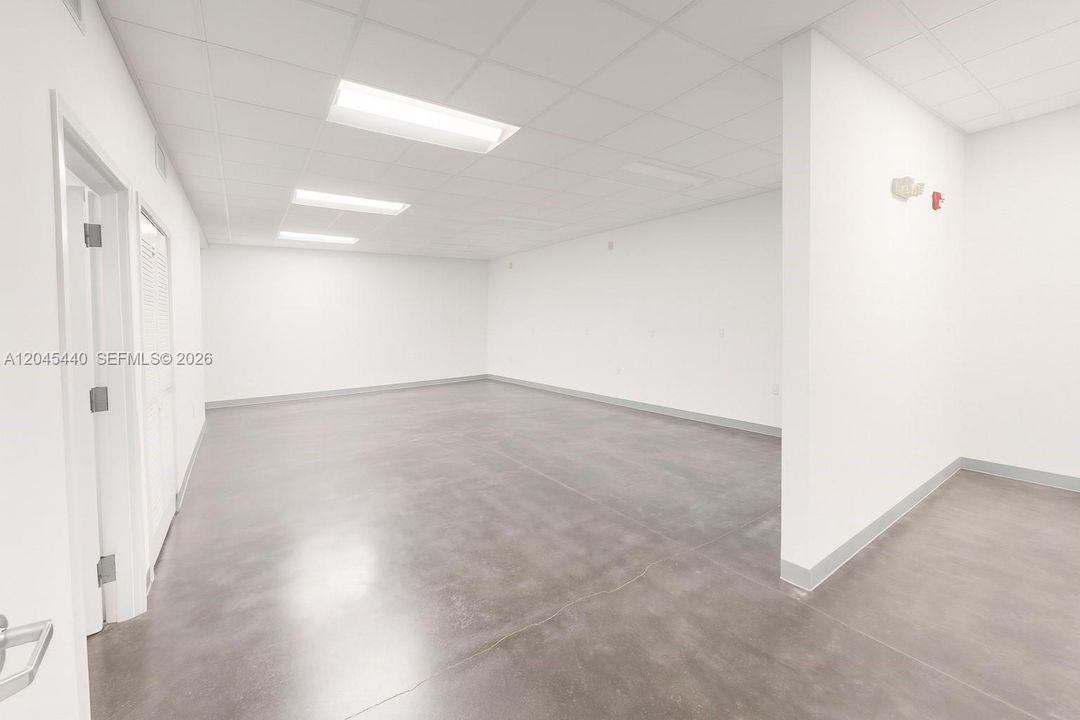 Secondary office area