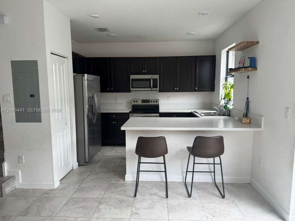 For Sale: $374,900 (3 beds, 2 baths, 1488 Square Feet)