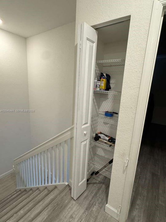 For Sale: $374,900 (3 beds, 2 baths, 1488 Square Feet)