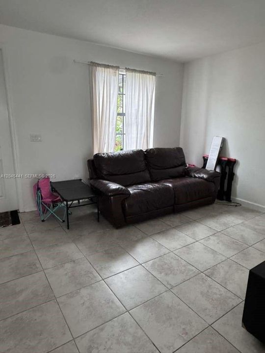 For Sale: $374,900 (3 beds, 2 baths, 1488 Square Feet)