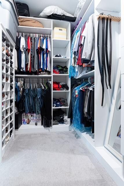 M Closet