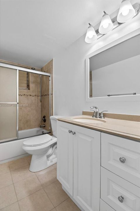 В аренду: $2,450 (2 спален, 2 ванн, 1315 Квадратных фут)