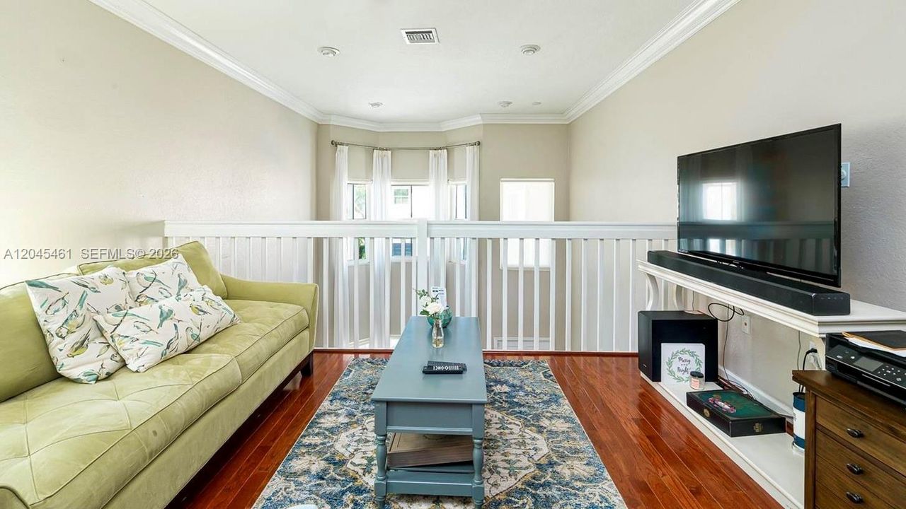 For Sale: $695,000 (3 beds, 3 baths, 2388 Square Feet)