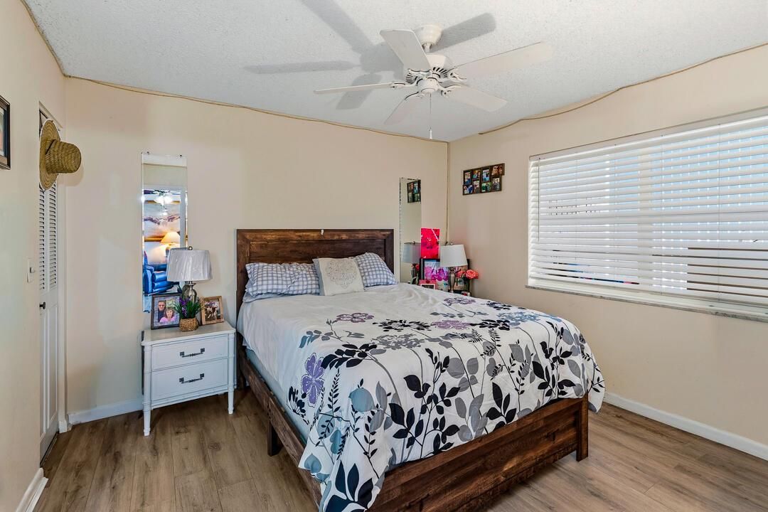 1975 SW Palm City Road Unit G-13