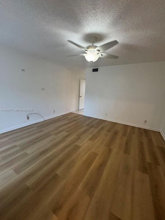 En Renta: $1,900 (2 camas, 2 baños, 1100 Pies cuadrados)