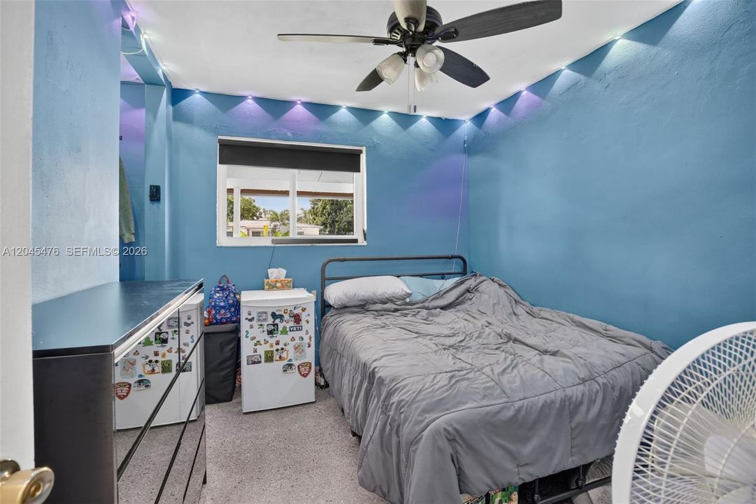 En Venta: $445,000 (3 camas, 1 baños, 1104 Pies cuadrados)