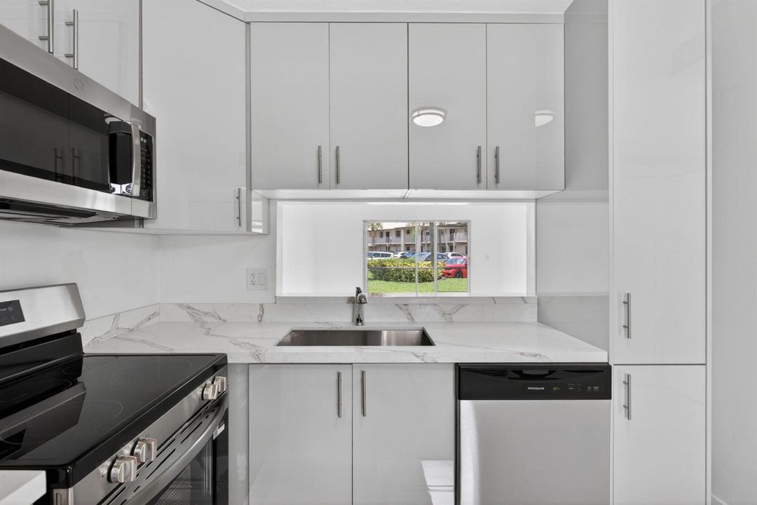 10-web-or-mls-5561-6138