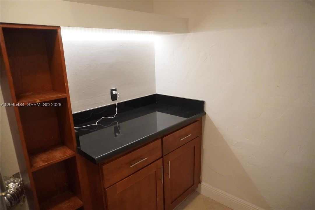 WASHER/DRYER EXTRA SPACE