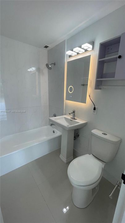 В аренду: $2,900 (2 спален, 2 ванн, 1104 Квадратных фут)
