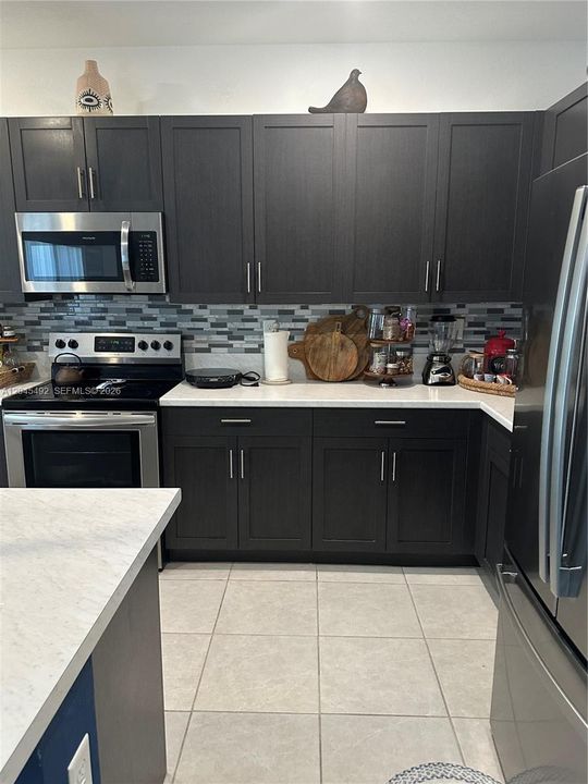 For Sale: $430,000 (3 beds, 2 baths, 1827 Square Feet)