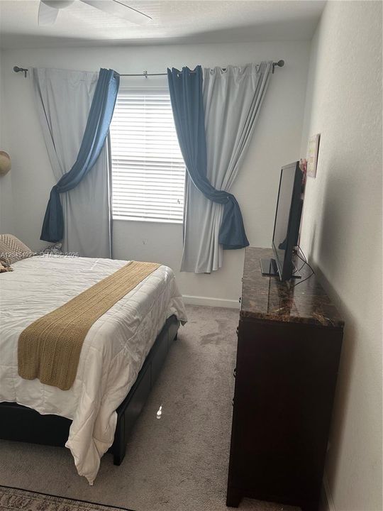 For Sale: $430,000 (3 beds, 2 baths, 1827 Square Feet)