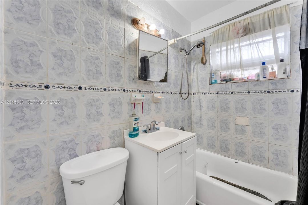 En Renta: $2,400 (2 camas, 1 baños, 2120 Pies cuadrados)