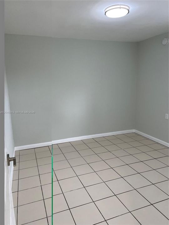 For Rent: $1,675 (1 beds, 1 baths, 1925 Square Feet)
