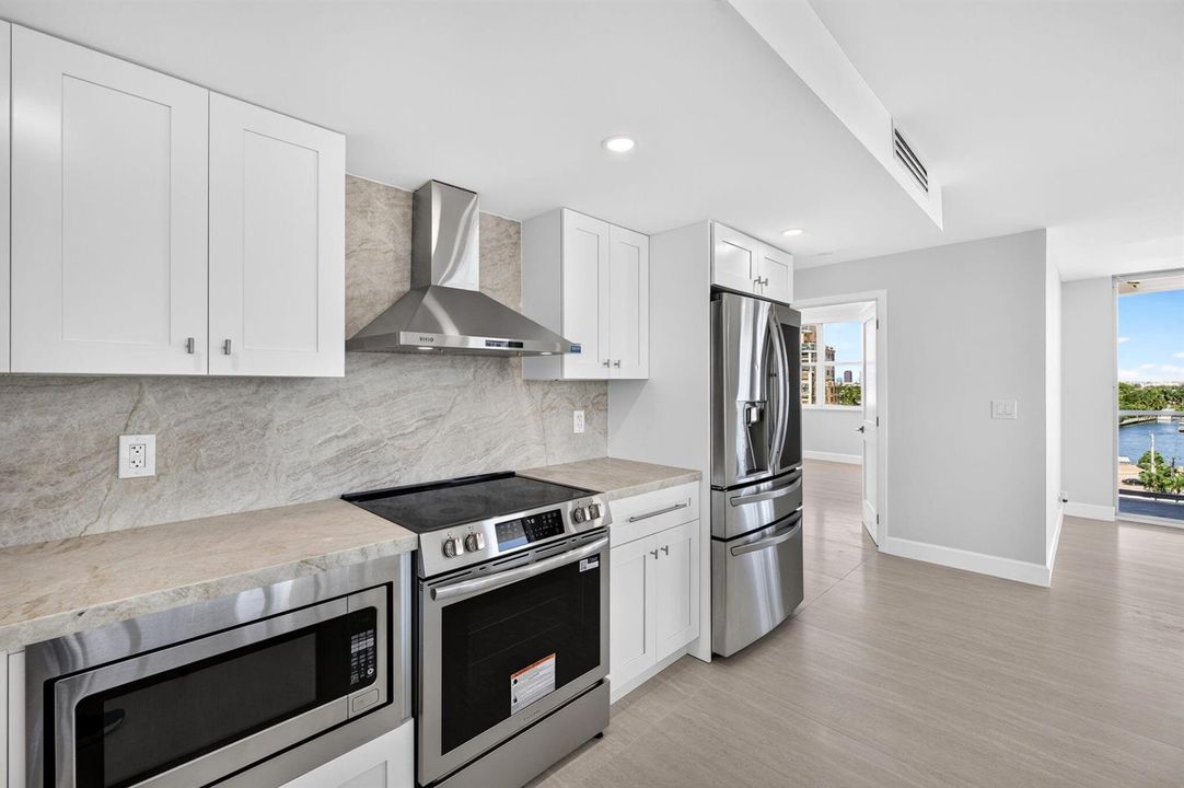 Gourmet kitchen