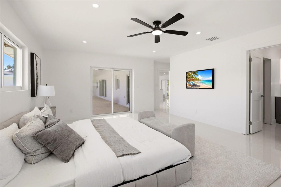 17-Property Photo 017