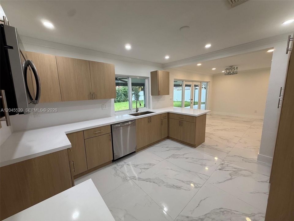 For Rent: $3,750 (3 beds, 2 baths, 1219 Square Feet)