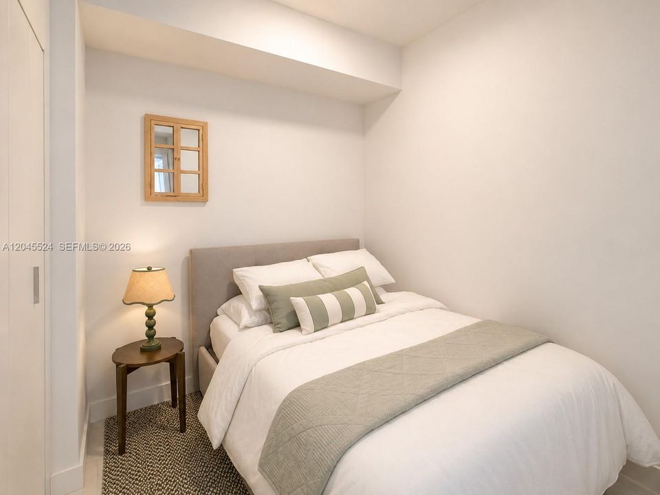 For Rent: $7,500 (1 beds, 2 baths, 966 Square Feet)