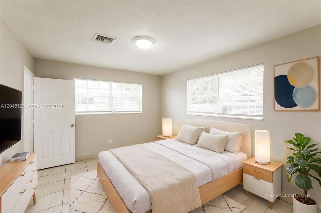 В аренду: $3,360 (4 спален, 2 ванн, 1512 Квадратных фут)