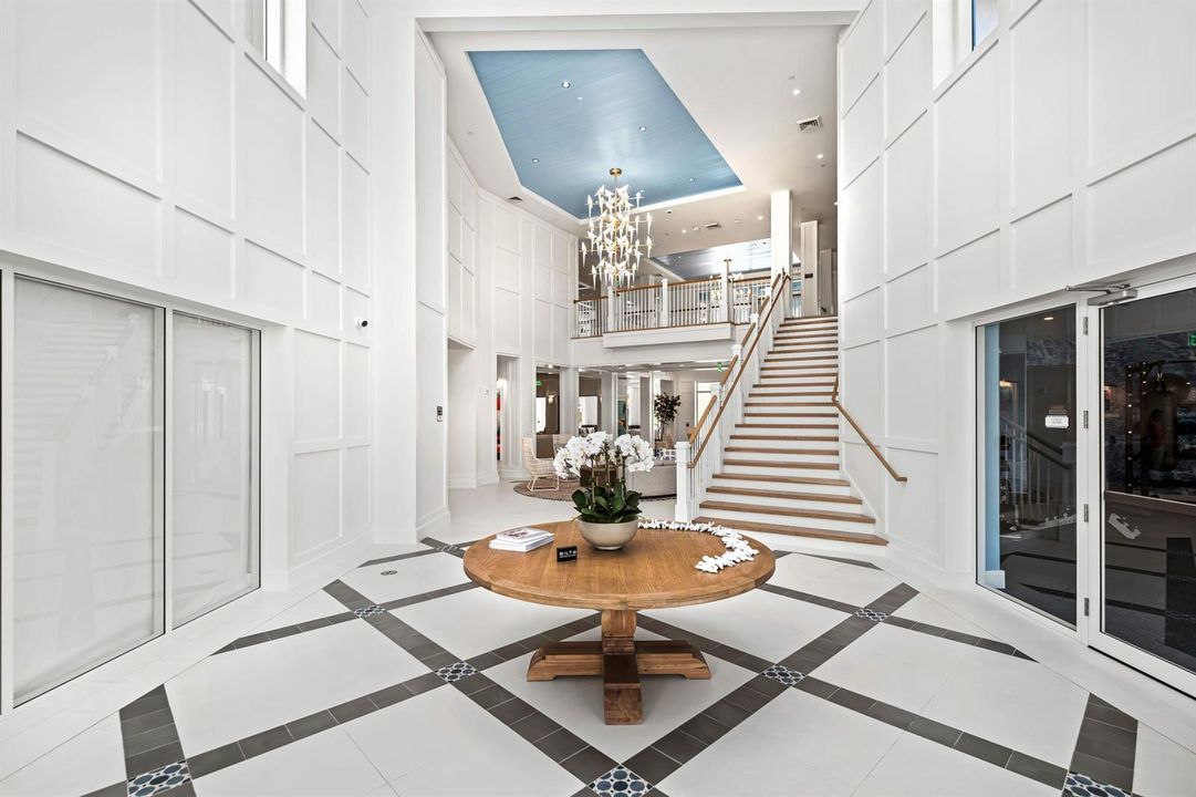 002-Lobby