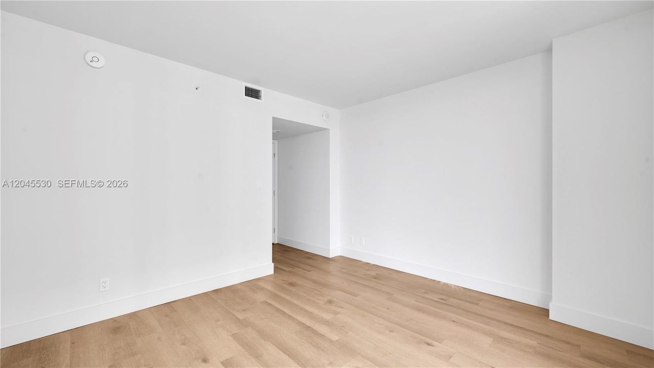 В аренду: $5,500 (2 спален, 2 ванн, 1404 Квадратных фут)