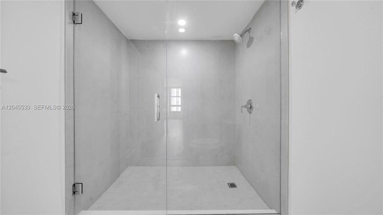 В аренду: $5,500 (2 спален, 2 ванн, 1404 Квадратных фут)