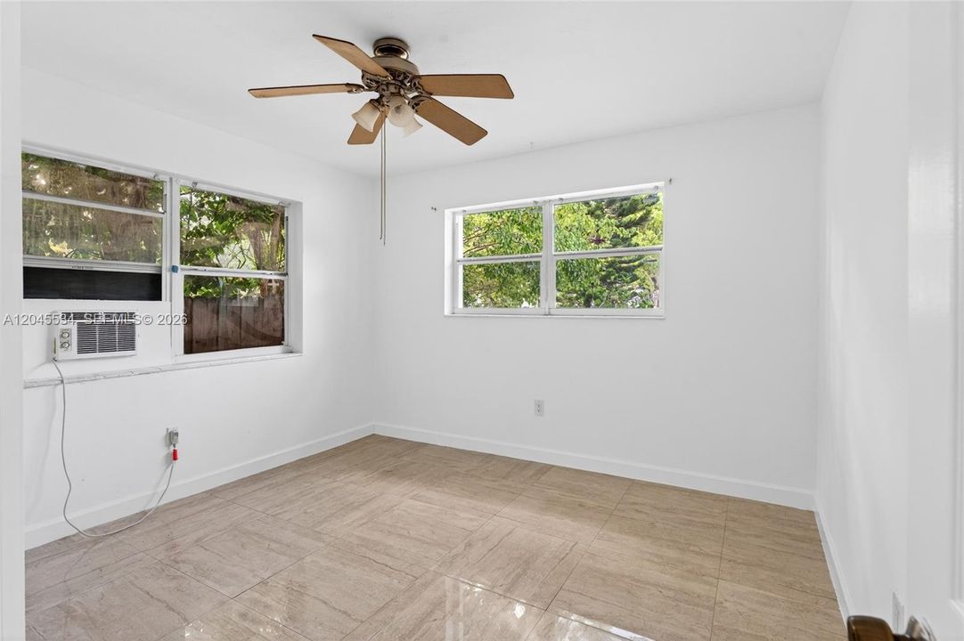 For Rent: $3,000 (3 beds, 2 baths, 2176 Square Feet)